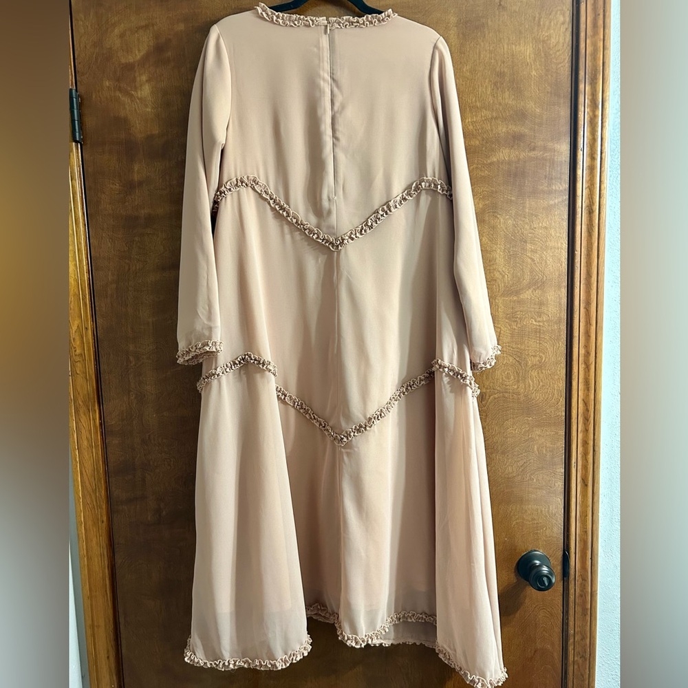 Dainty Jewells Canterbury Tea Style Tan Women's Dress - Picture 7 of 9